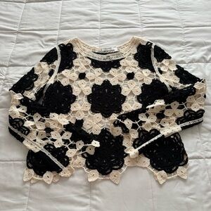 Black and Cream Crochet Top Size XL